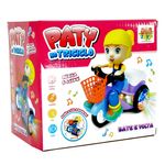 paty-no-triciclo-dm-toys-bate-e-volta-dmt5972-1