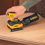 lixadeira-dewalt-orbital-1-4-127-v-3