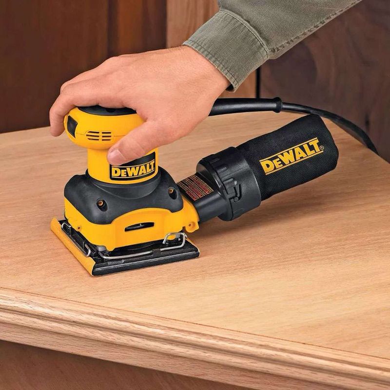 lixadeira-dewalt-orbital-1-4-127-v-3