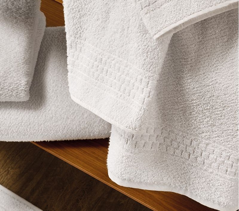 toalha-de--rosto-appel-deluxe-hotel-branco-4--1-.jpg