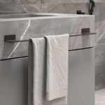 porta-toalha-astra-em-barra-aluminio-preto-fusco-2--1-.jpg