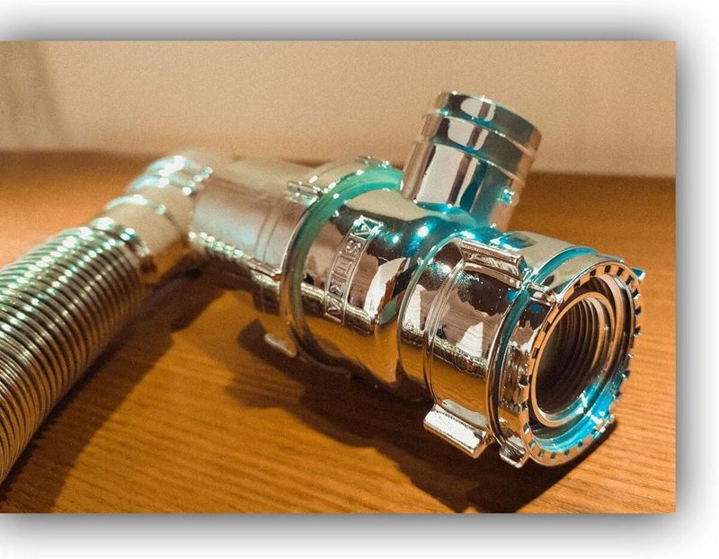 sifao-astra-universal-com-copo-sanfonado-cromado-3--1-.jpg