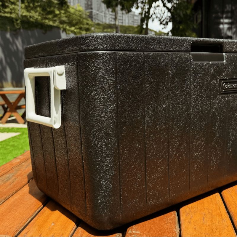 Caixa-Termica-454L-Adventure-All-Black-Coleman-min.png