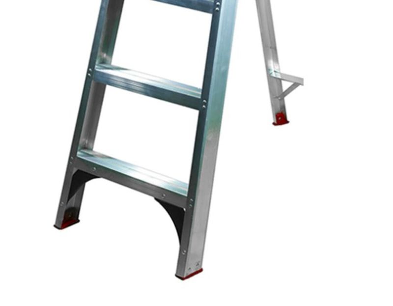escada-tesoura-botafogo-de-aluminio-pratica-7-degraus-2