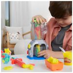 conjunto-hasbro-play-doh-swirlin-smoothies-blend-2