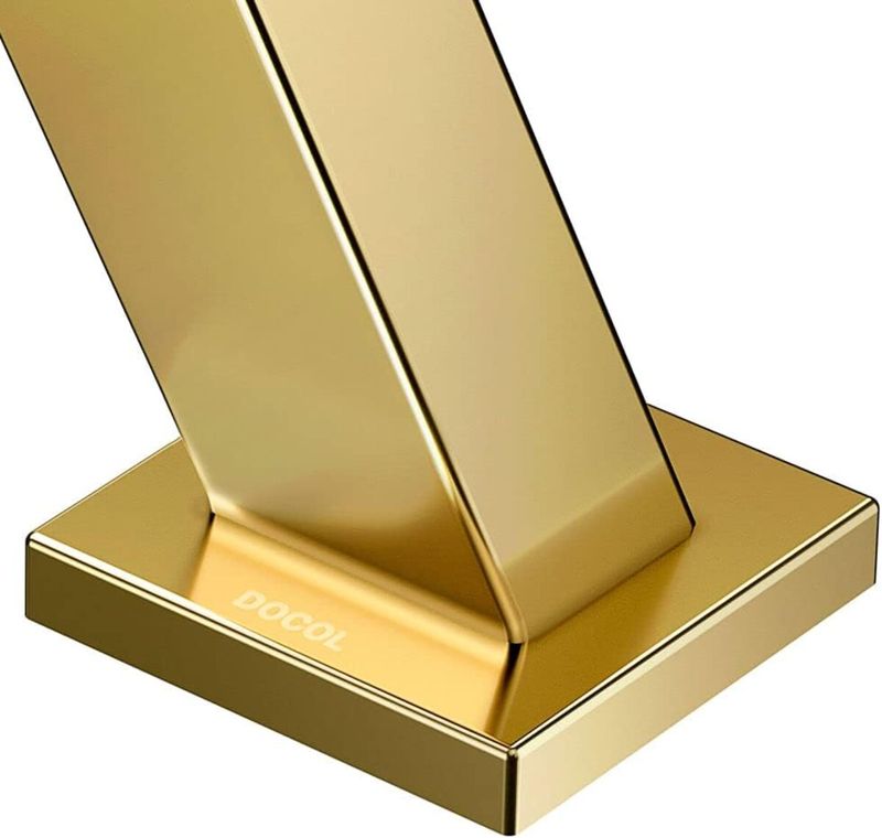 torneira-docol-stillo-bica-baixa-mesa-para-lavatorio-ouro-2--1-